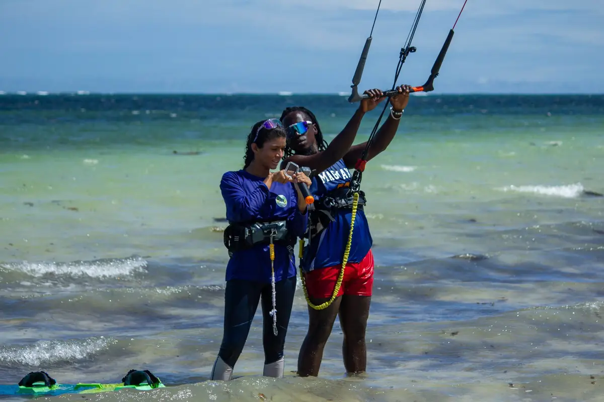 Semi-private kitesurf lesson (2 riders) with Kite Adventures Watamu