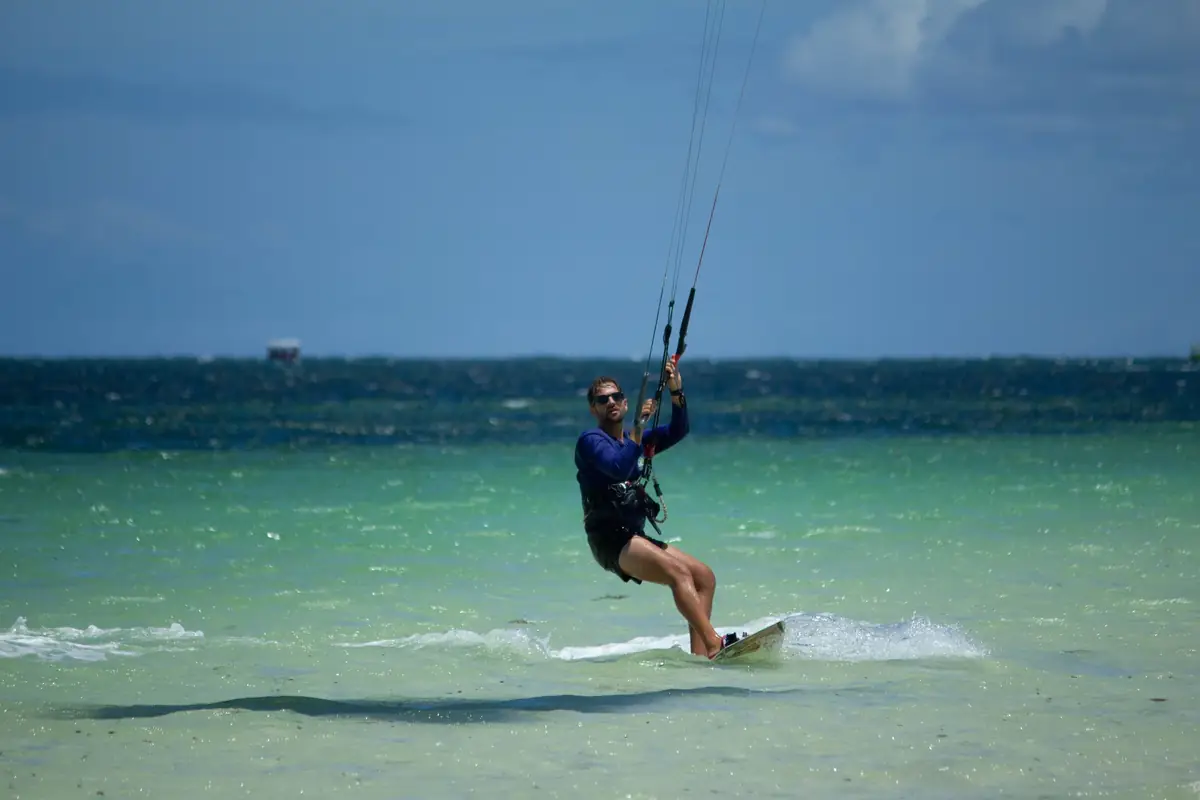 Private kitesurf lesson with Kite Adventures Watamu